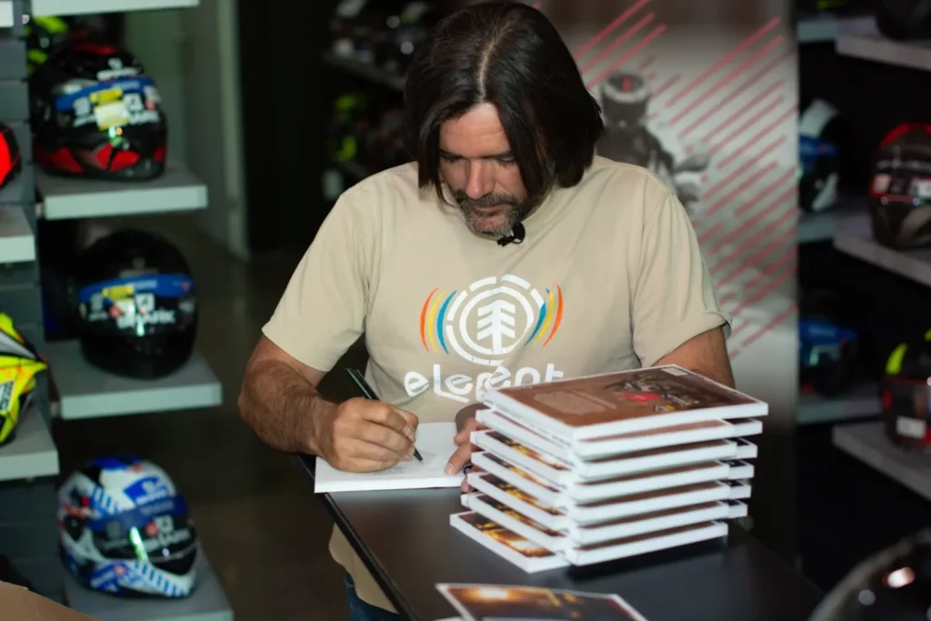 Caso Firma con Charly Sinewan