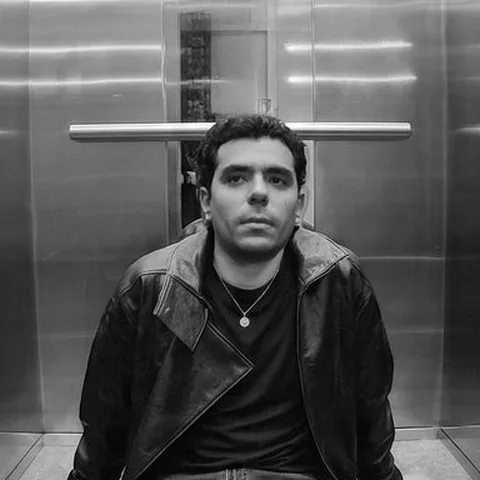 Demián Castro, Creative